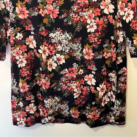 LOFT Red and Pink Fitted Blouse - Picture 4 of 8